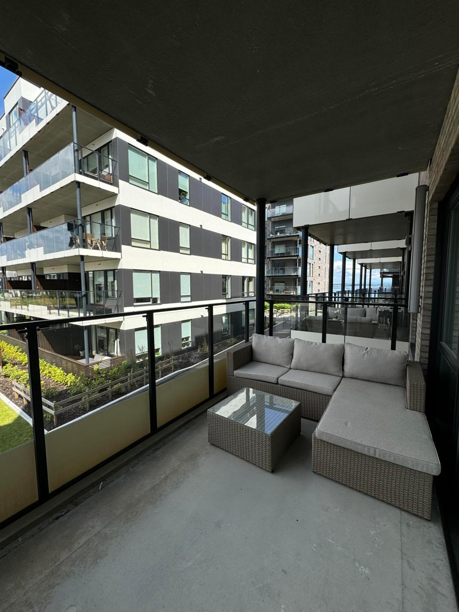 Modern 1 Bedroom In Leilighet *